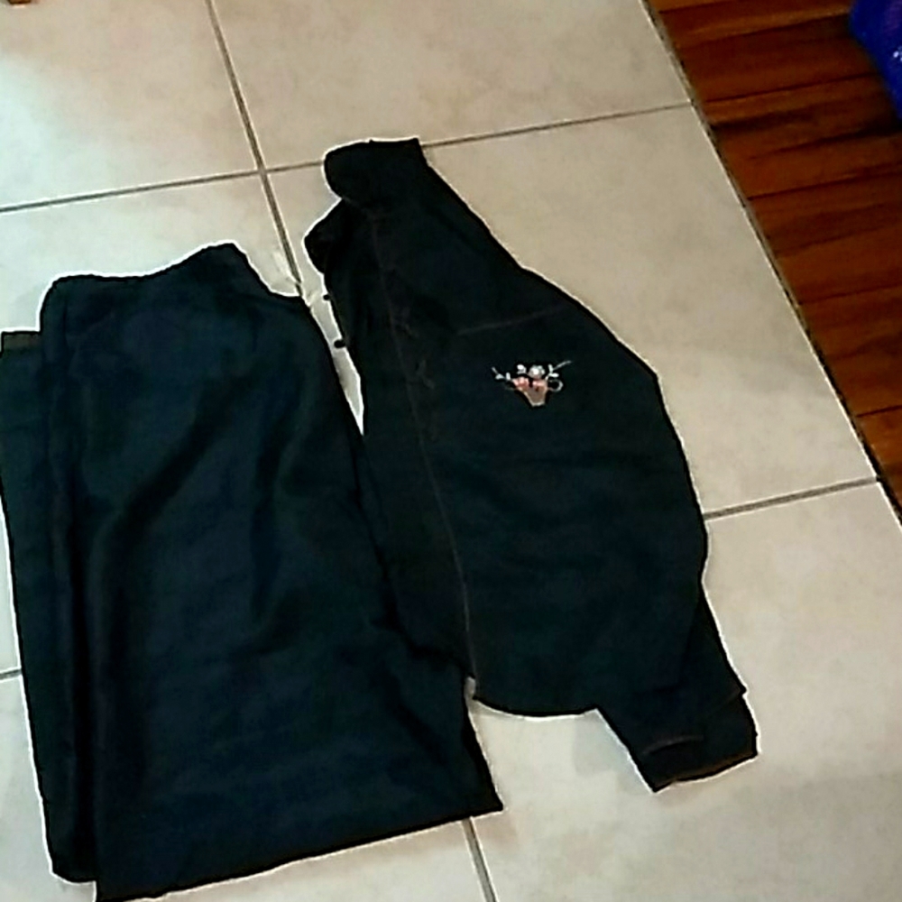 Silky pajamas No tag.